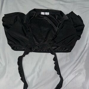 Trendy Black Puff Sleeve Crop Top